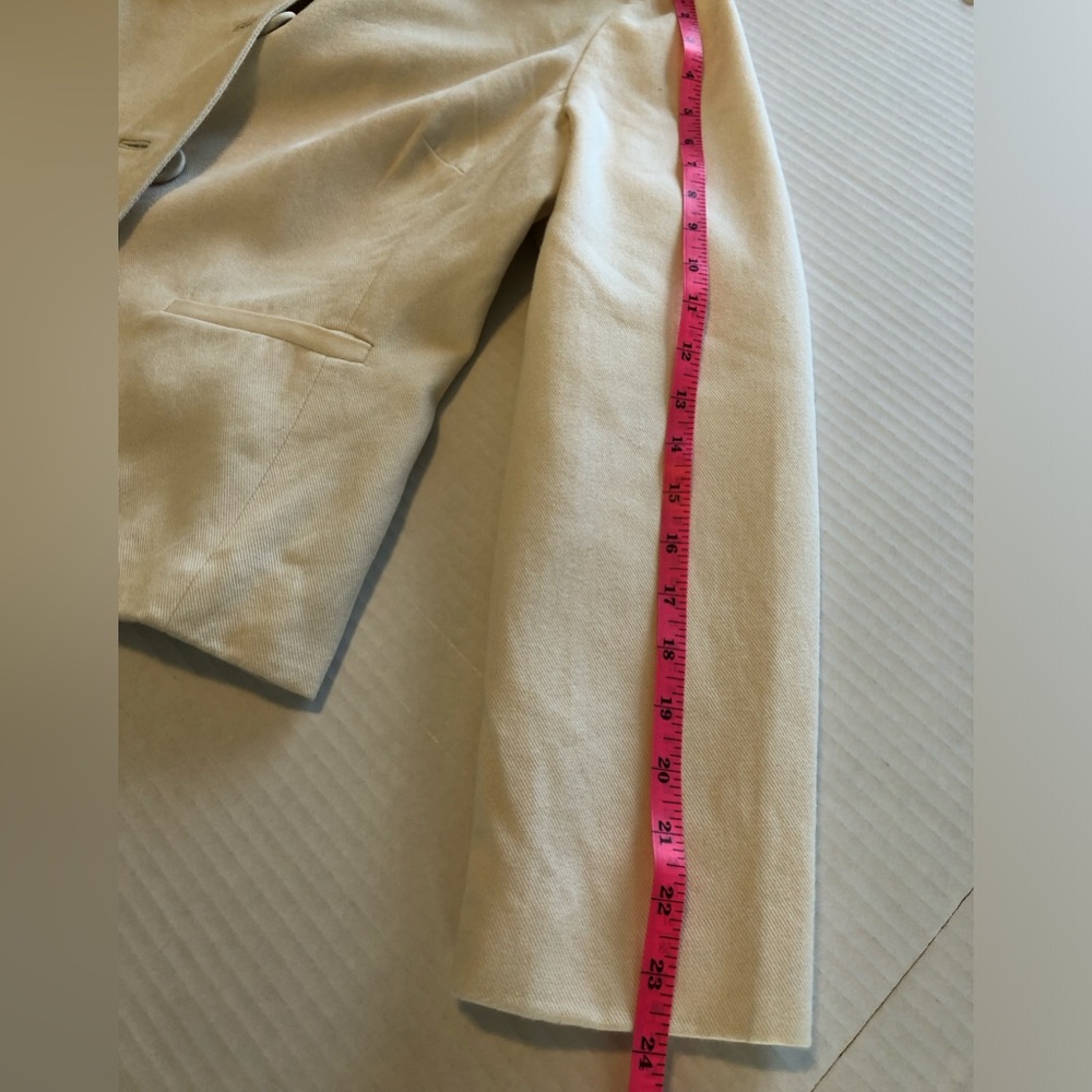 Boden Ruffled Collar Cream Blazer. Size 14 - Picture 12 of 14